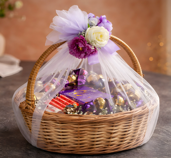 Luxury Gift Basket with Chocolates & Flowers – Personalised Gift Set